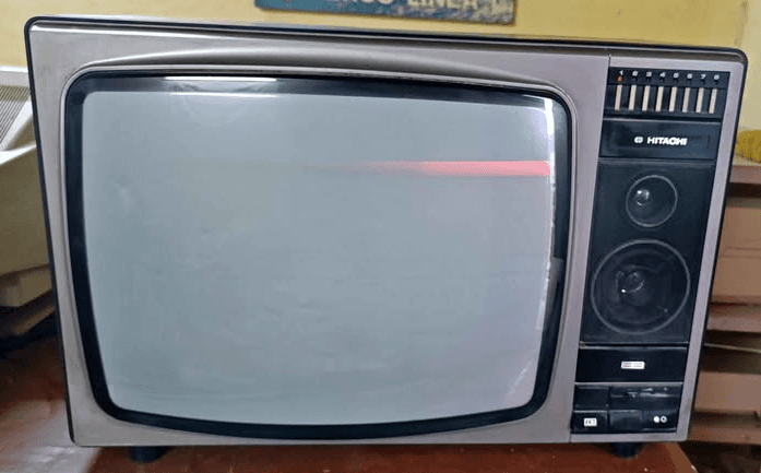 Televisor Retro Hitachi 20"
